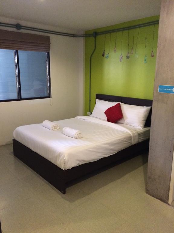 K2 Backpacker Hostel Khao Lak Kamer foto