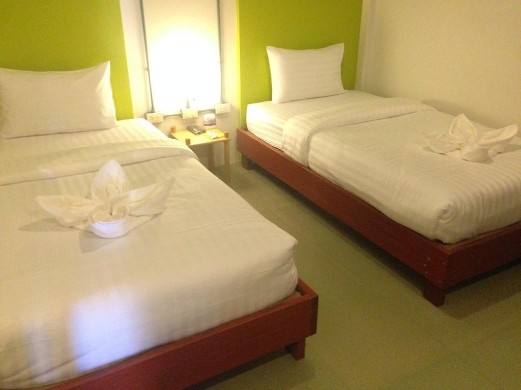 K2 Backpacker Hostel Khao Lak Kamer foto